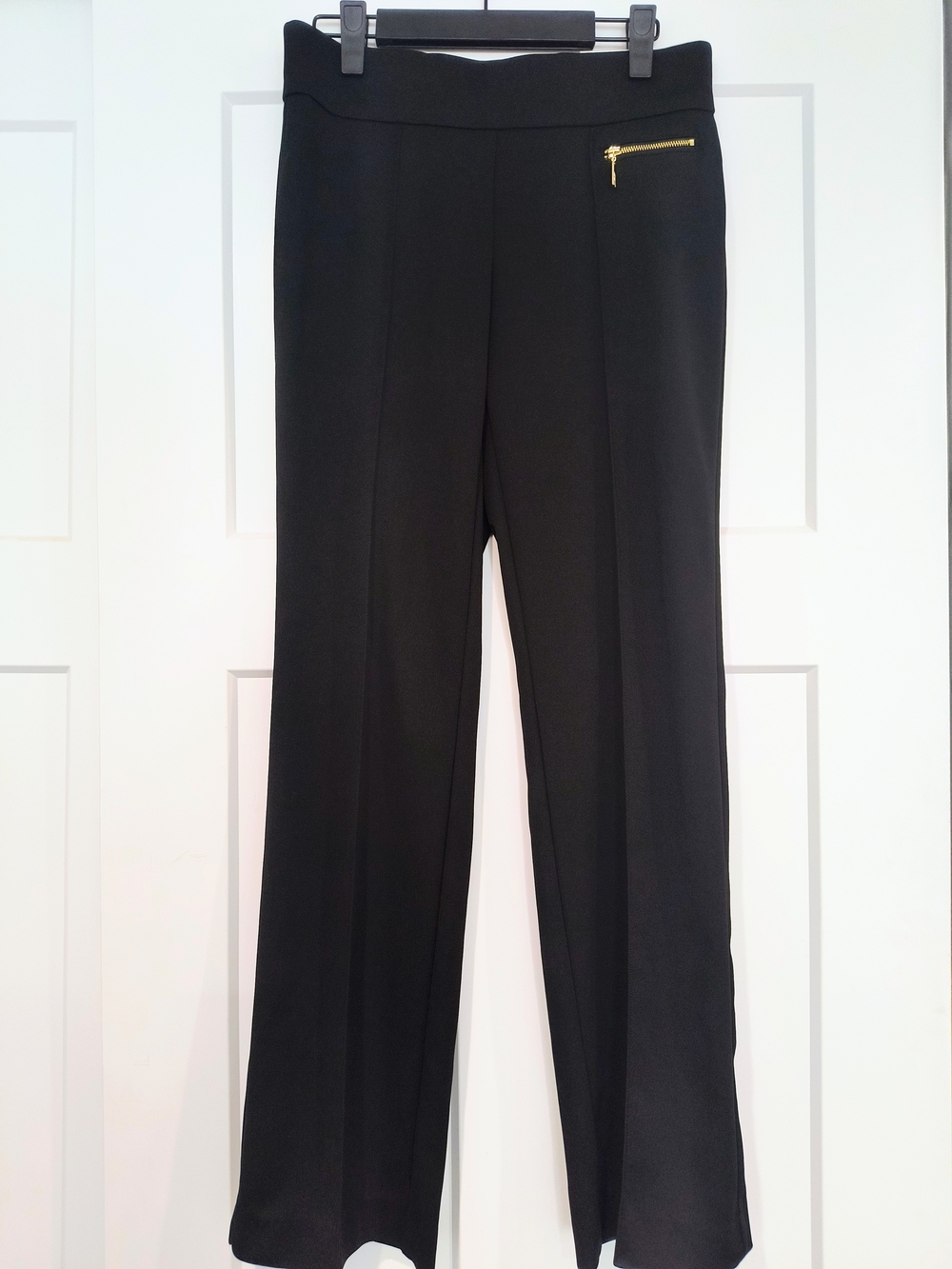 Anne Klein Black Straight-Leg Pull-On Pants with Gold Zip